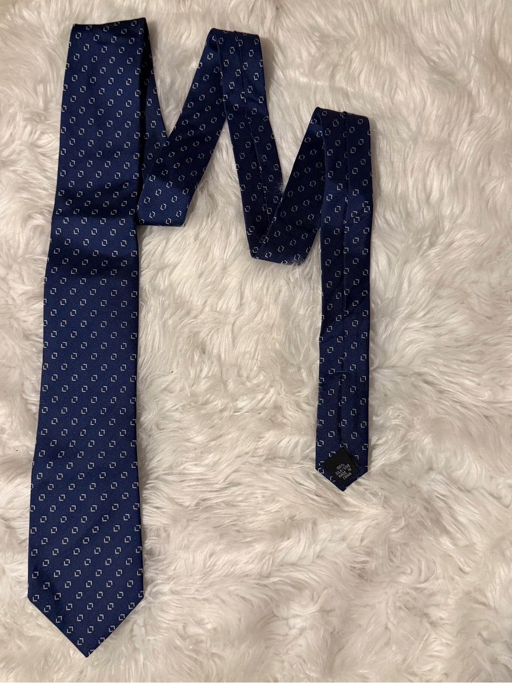Kennet Cole Reaction Classic Navy Geometric Silk Tie - Men's Accessory